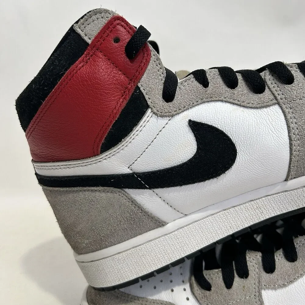 Nike Air Jordan 1 Retro High OG “Light Smoke Grey”
